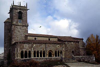Iglesia románica de San Julián y Santa Basilisa